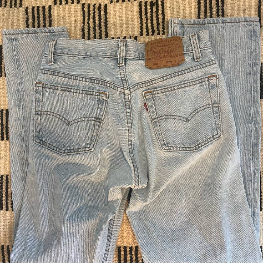 Vintage Levi’s 501 Light Wash Denim Jeans Size 29 X 30